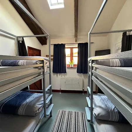 Lands End Hostel And B&B-2